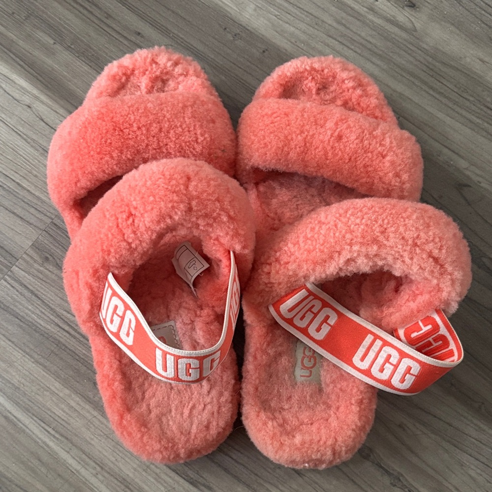 UGG Coral Fluffy Slides